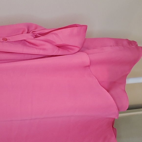 Chaus NWT Size Medium Hot Pink Blouse! 💟💟💟 - Picture 5 of 16